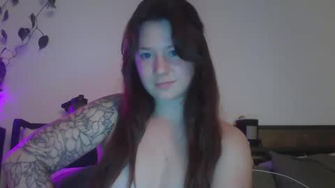endlessly evie online show from 02-28-25, 02:20