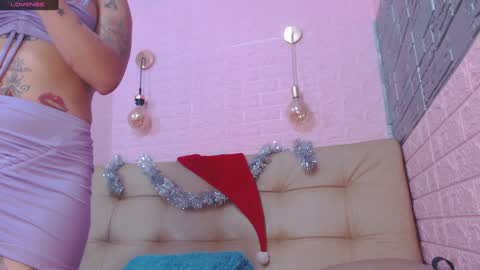 Snapshot of engel_devil chatting on 12-23-24, 12:30 Engel online show from 12-23-24, 12:30