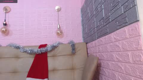 Snapshot of engel_devil chatting on 12-27-24, 11:17 Engel online show from 12-27-24, 11:17