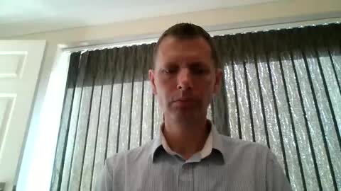 EnglishGuy183 online show from 05-12-26, 08:44