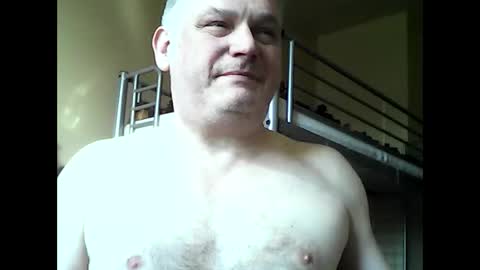 Snapshot of englishguysurrey chatting on 03-03-26, 02:01 englishguysurrey online show from 03-03-26, 02:01