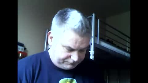 Snapshot of englishguysurrey chatting on 03-25-26, 06:19 englishguysurrey online show from 03-25-26, 06:19