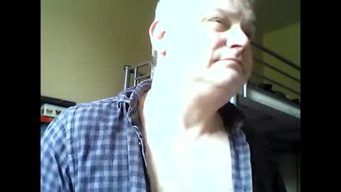 englishguysurrey online show from 05-19-26, 10:21