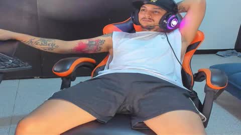 enjoymycock99 online show from 11-18-25, 05:45