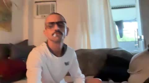 Luke online show from 12-19-25, 09:05