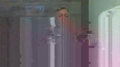 Snapshot of enrique43a chatting on 10-04-25, 08:51 Enrique online show from 10-04-25, 08:51