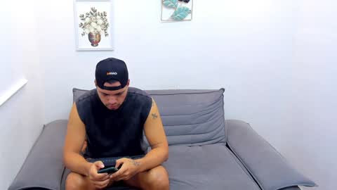 Snapshot of enrique_villa23 chatting on 12-30-24, 03:35 enrique online show from 12-30-24, 03:35