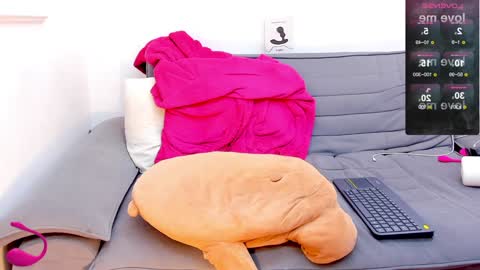 Snapshot of enrique_villa23 chatting on 01-04-25, 08:16 enrique online show from 01-04-25, 08:16