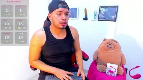 Snapshot of enrique_villa23 chatting on 01-10-25, 04:09 enrique online show from 01-10-25, 04:09