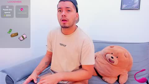 Snapshot of enrique_villa23 chatting on 02-03-25, 12:36 enrique online show from 02-03-25, 12:36