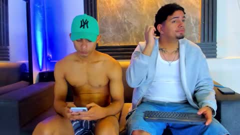 Snapshot of enrique_villa23 chatting on 09-19-25, 11:44 enrique online show from 09-19-25, 11:44