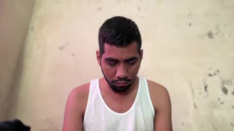 Snapshot of enriquegc197 chatting on 01-01-25, 02:20 Enriquegc197 online show from 01-01-25, 02:20