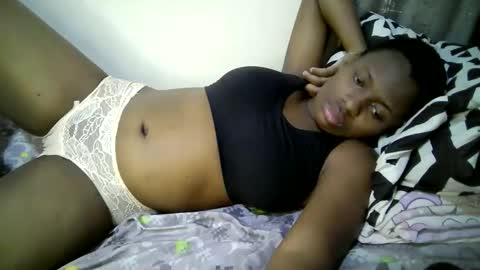 Snapshot of enter_dee chatting on 03-19-26, 07:34 Ell online show from 03-19-26, 07:34