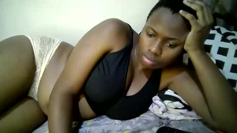 Snapshot of enter_dee chatting on 03-20-26, 08:08 Ell online show from 03-20-26, 08:08