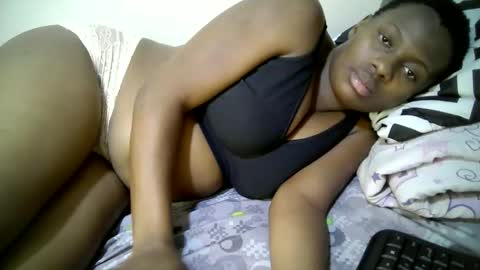 Snapshot of enter_dee chatting on 03-29-26, 10:26 Ell online show from 03-29-26, 10:26