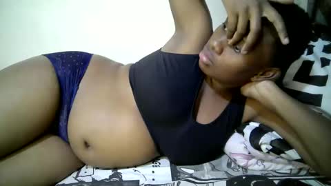 Snapshot of enter_dee chatting on 04-07-26, 07:25 Ell online show from 04-07-26, 07:25