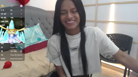 Snapshot of enyelin chatting on 03-08-26, 12:42 Enyenlina online show from 03-08-26, 12:42