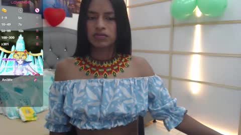 Snapshot of enyelin chatting on 03-17-26, 10:35 Enyenlina online show from 03-17-26, 10:35