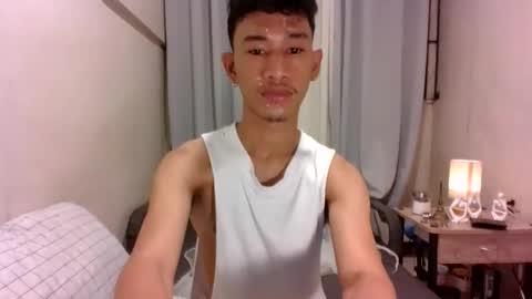 Snapshot of enzinoxx2024 chatting on 09-15-25, 03:23 enzo online show from 09-15-25, 03:23