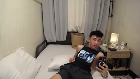 Snapshot of enzinoxx2024 chatting on 09-18-25, 01:02 enzo online show from 09-18-25, 01:02