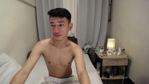 Snapshot of enzinoxx2024 chatting on 09-24-25, 06:44 enzo online show from 09-24-25, 06:44