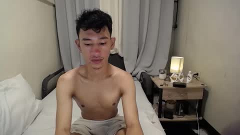 Snapshot of enzinoxx2024 chatting on 09-26-25, 05:28 enzo online show from 09-26-25, 05:28