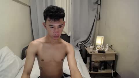 Snapshot of enzinoxx2024 chatting on 09-28-25, 01:33 enzo online show from 09-28-25, 01:33