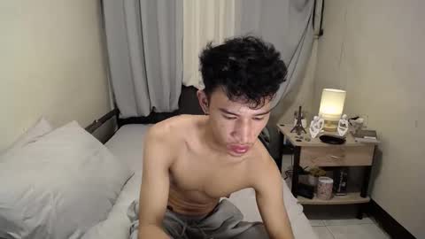 Snapshot of enzinoxx2024 chatting on 10-23-25, 12:04 enzo online show from 10-23-25, 12:04