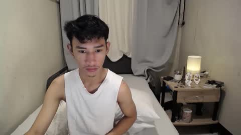 Snapshot of enzinoxx2024 chatting on 11-01-25, 01:57 enzo online show from 11-01-25, 01:57