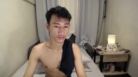 Snapshot of enzinoxx2024 chatting on 11-09-25, 06:06 enzo online show from 11-09-25, 06:06