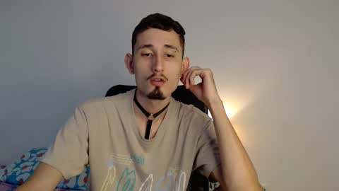 enzo 1408 online show from 03-05-25, 02:34