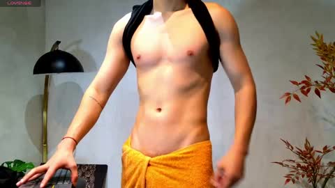 Snapshot of enzo_steel chatting on 02-28-26, 11:39 enzo_steel online show from 02-28-26, 11:39