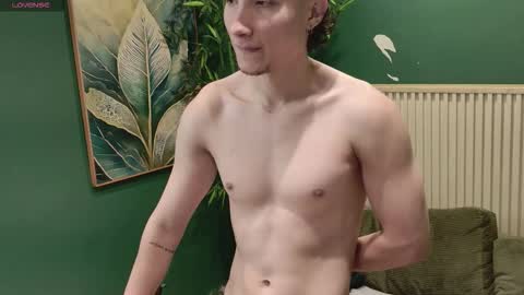 Snapshot of enzo_steel chatting on 03-23-26, 04:33 enzo_steel online show from 03-23-26, 04:33