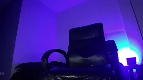 enzoferreirah online show from 10-18-25, 10:21