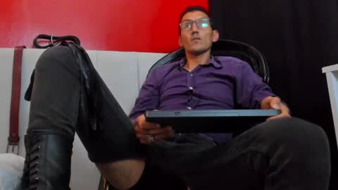Enzo Pratt online show from 03-09-25, 01:04