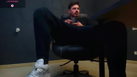 EnzoRace online show from 10-24-25, 06:54