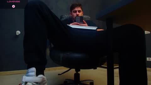 EnzoRace online show from 11-07-25, 06:35