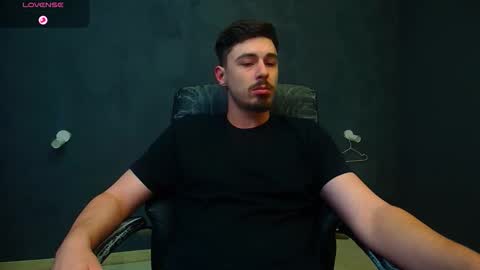 EnzoRace online show from 11-19-25, 06:02