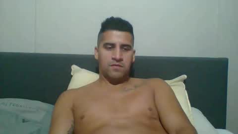 Snapshot of enzoron chatting on 12-17-24, 03:39 enzoron online show from 12-17-24, 03:39