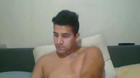 Snapshot of enzoron chatting on 01-10-25, 03:18 enzoron online show from 01-10-25, 03:18