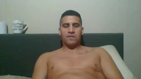 Snapshot of enzoron chatting on 01-23-25, 04:52 enzoron online show from 01-23-25, 04:52