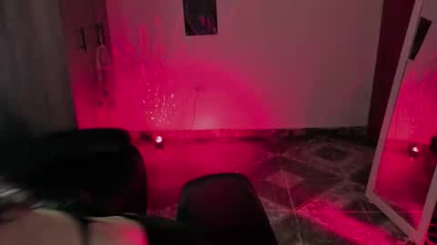 Snapshot of ephemeral_hot chatting on 03-19-26, 03:54 Leyla online show from 03-19-26, 03:54