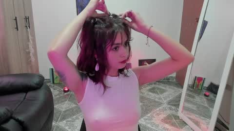 Snapshot of ephemeral_hot chatting on 04-10-26, 03:50 Leyla online show from 04-10-26, 03:50