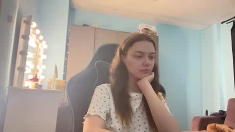 Snapshot of eracloke chatting on 03-09-26, 08:18 Lily online show from 03-09-26, 08:18