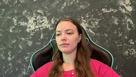 Lily online show from 05-12-26, 07:05