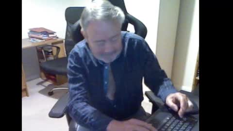 erasmus_d online show from 11-02-25, 05:15