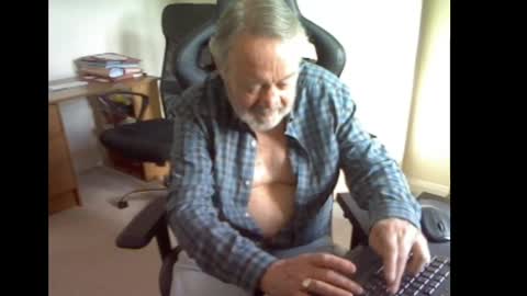 erasmus_d online show from 05-12-26, 05:10