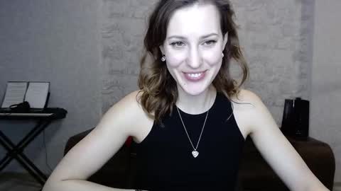 Erdbeeren mit Sahne online show from 12-20-25, 05:20