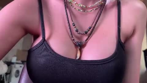 Alissa online show from 07-12-26, 01:02