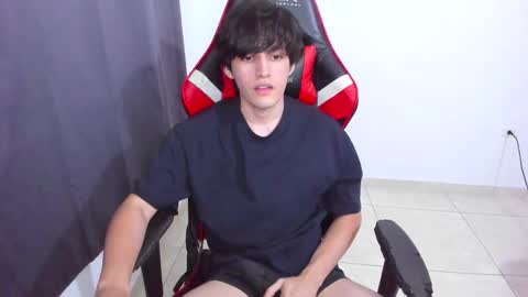 Snapshot of eren_tatakae chatting on 11-05-25, 03:50 eren_tatakae online show from 11-05-25, 03:50